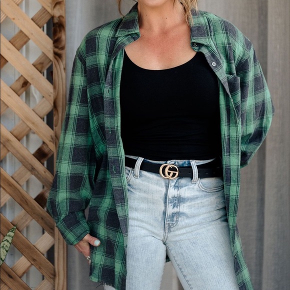 Green button up plaid black flannel long sleeve - Picture 4 of 4